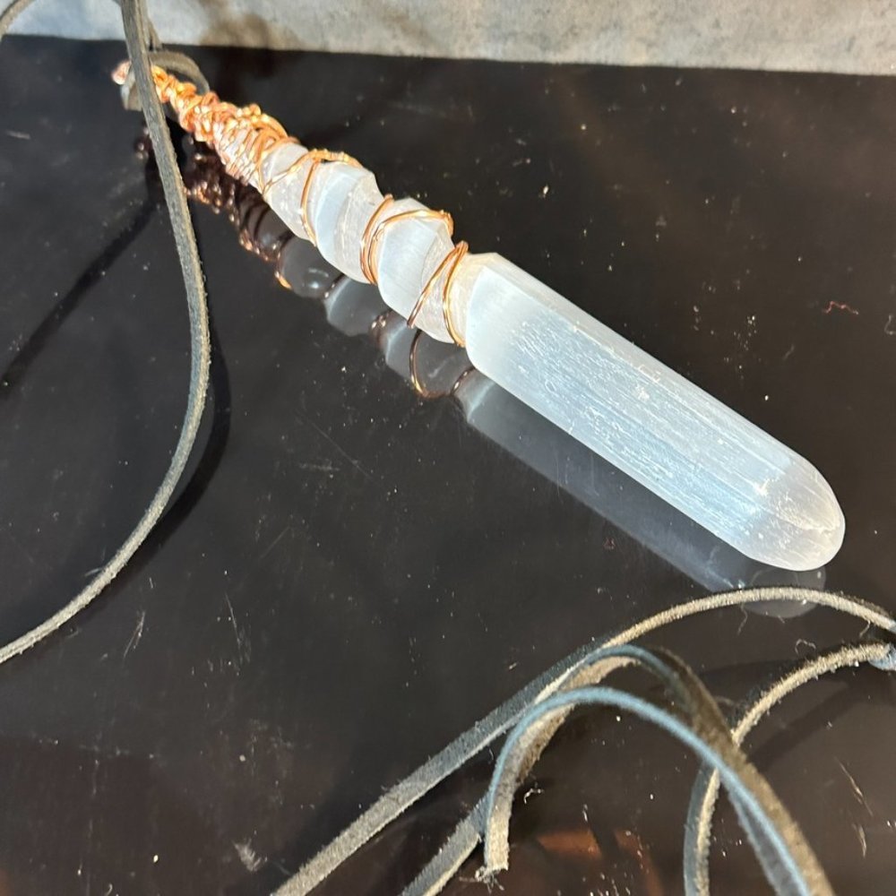 Selenite Wand Copper Necklace Leather Artisan Wire Wrapped Long Unisex Healing - Picture 2 of 8